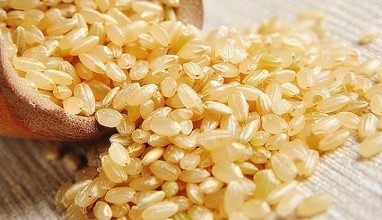 吃哪几种食物可以清除肺部并滋润皮肤