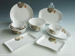 餐厅密胺餐具使用注意事项：