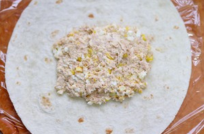 秋葵金枪鱼卷饼