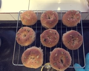 无油燕麦粗粮面包圈的做法