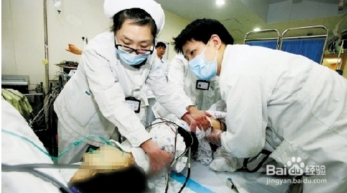 醉酒最后入睡应该采用何种姿势