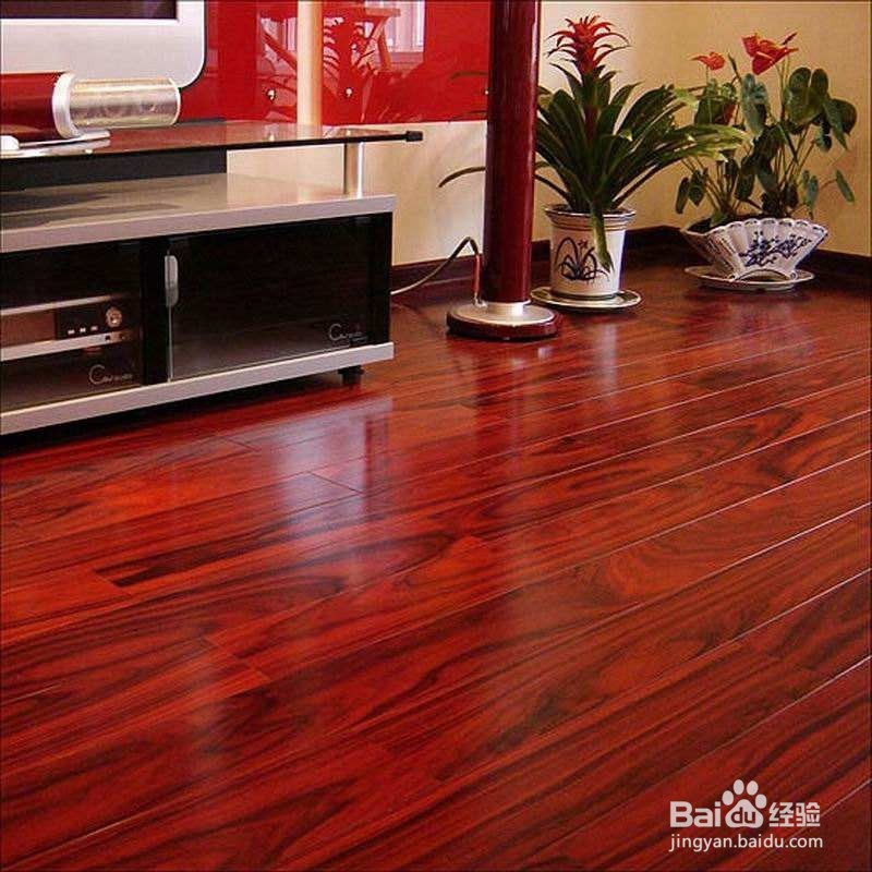 红色实木地板的优点有哪些