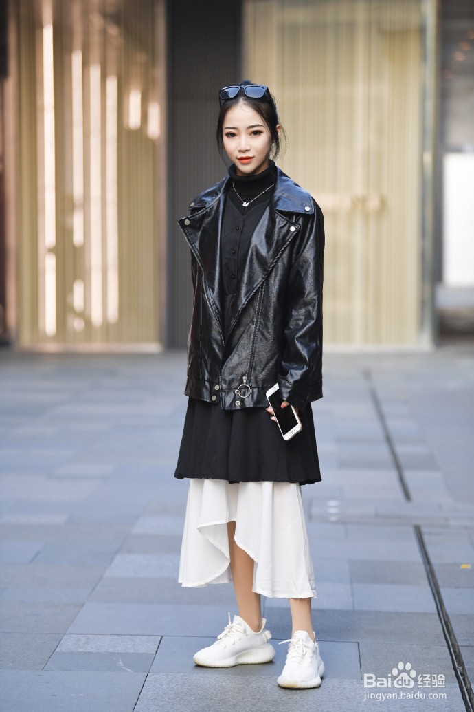 黑色毛衣如何穿搭比较精致
