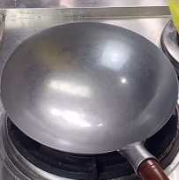 新锅买来怎么开锅才不粘锅