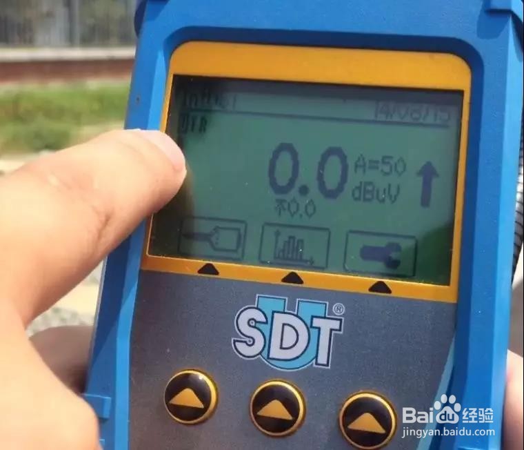 SDT超声波检测仪检测汽车NVH性能和整车气密性