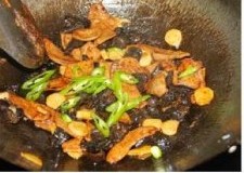 山药木耳溜肝片