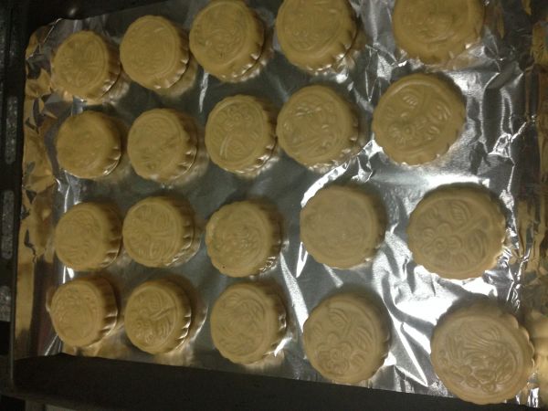 广式白莲蓉月饼