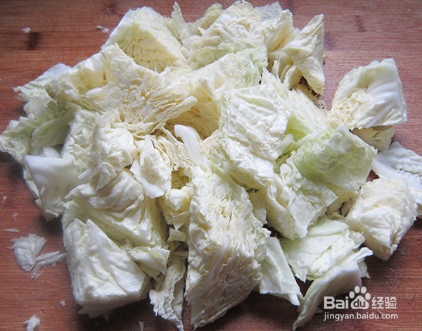 楞蹦鱼炖白菜豆腐的做法