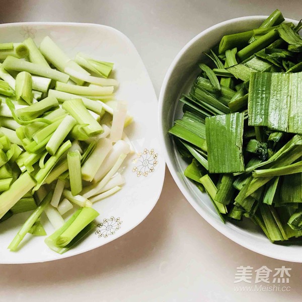 大蒜炒咸肉的做法