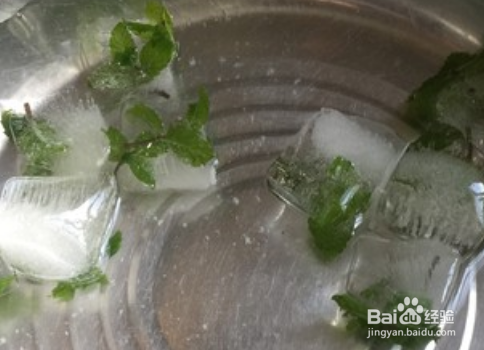 如何烹饪槽香三黄鸡？