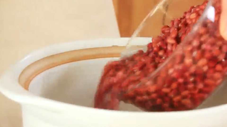 如何制作红豆汤烤年糕