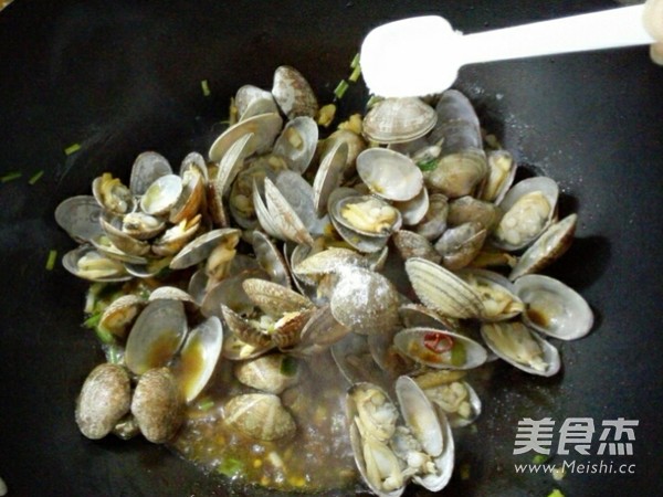 爆炒花蛤的做法