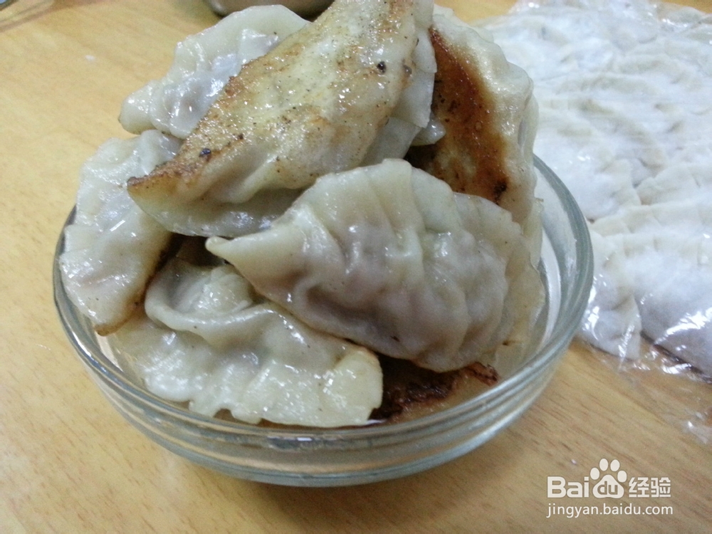 家庭自制煎饺的做法