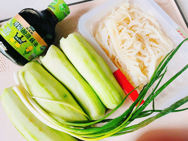 宝贝爱上丝瓜牛百叶鲜汁菜