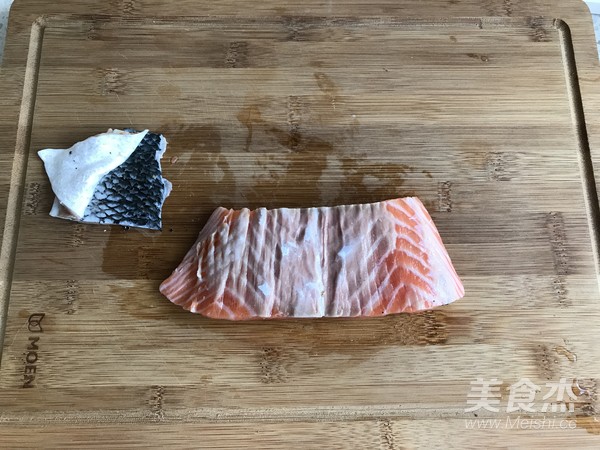 迷迭香烤三文鱼