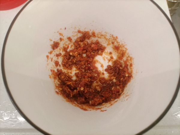 凉拌香辣蒜香松花皮蛋