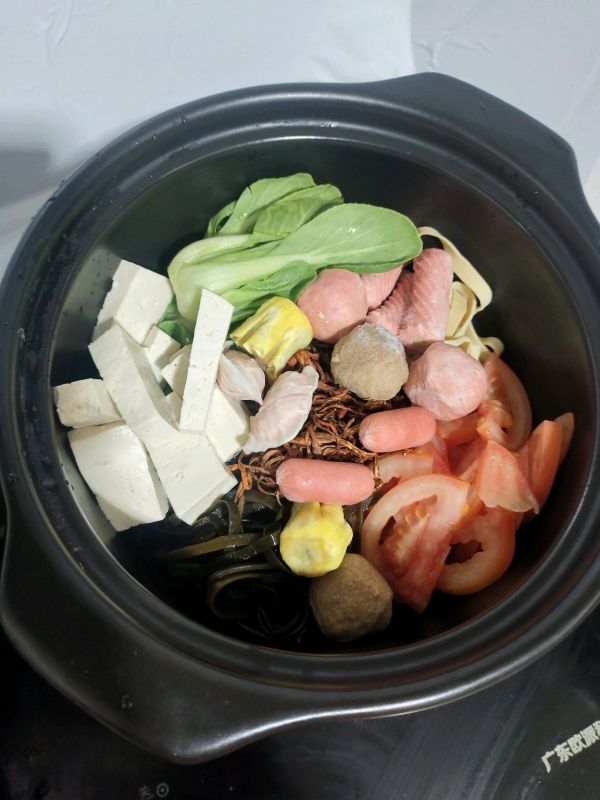 番茄味砂锅米线