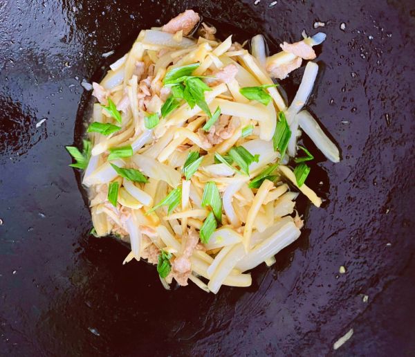 冬笋肉丝炒白菜