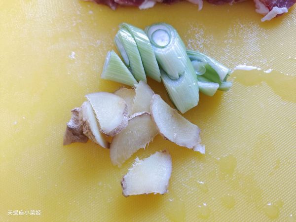 猪肉白菜炖粉条