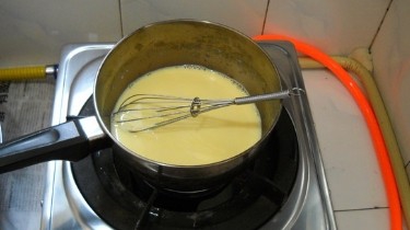 紫薯卡仕达泡芙的做法