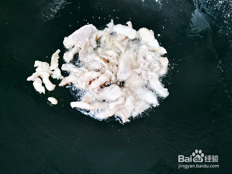 胡萝卜丝炒肉的简单做法