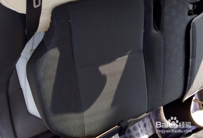 如何更换汽车座套?