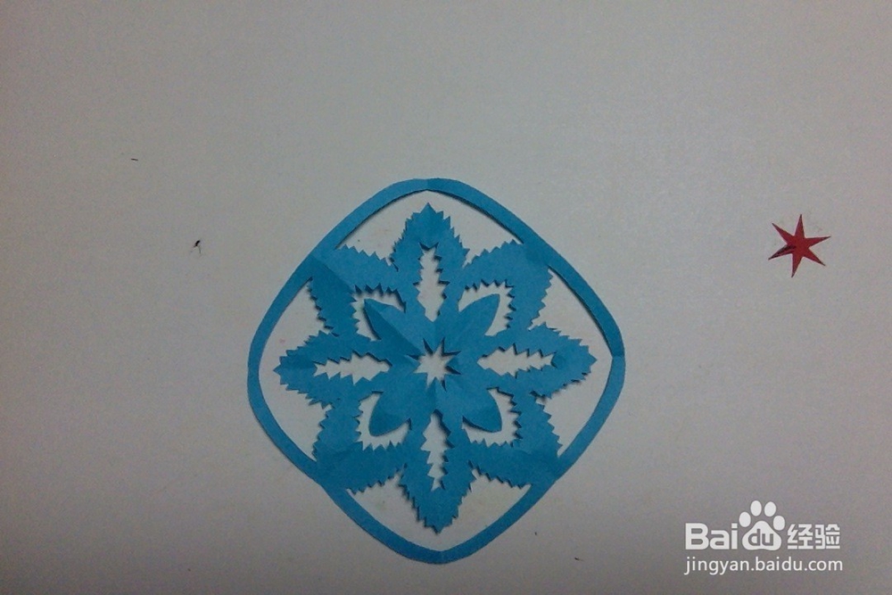 剪怎样剪四瓣花？简单手工四角八对称窗花
