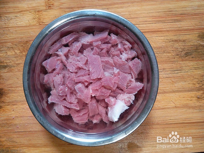 教你葱爆牛肉的做法，葱香味浓肉嫩，好吃又健康