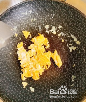 黄瓜木耳炒鸡蛋的做法