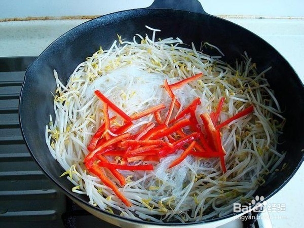 鸡蛋粉丝炒绿豆芽
