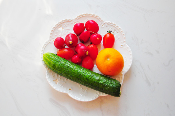 小黄鸡果盘的做法