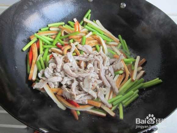 香干蒜薹炒肉丝的做法