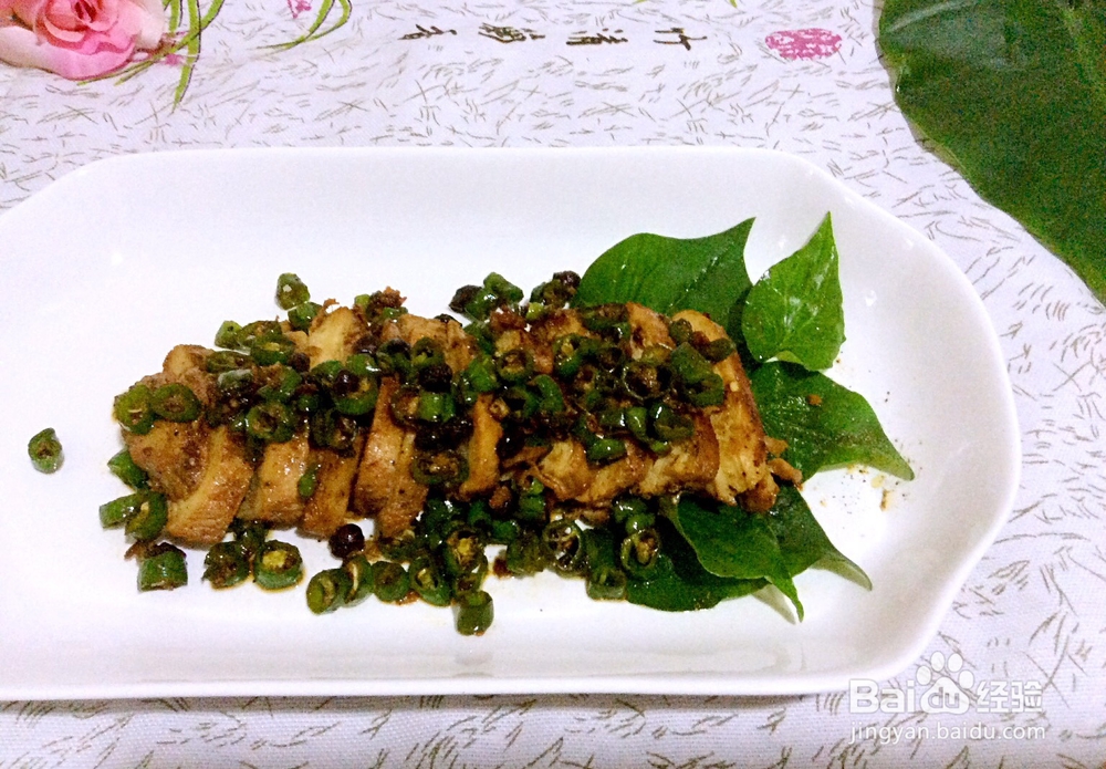 鸡胸肉的做法——青椒煎鸡胸肉