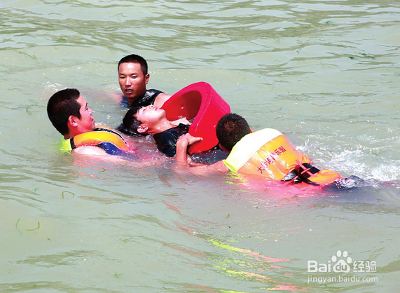 遇到有人溺水怎么办