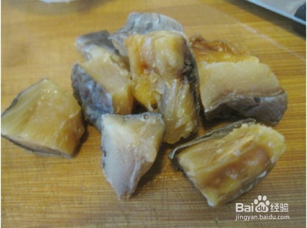 粤菜之花生蒸鱼干