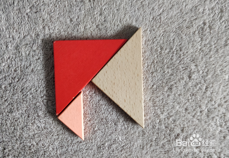 用七巧板怎样拼一只向前行进的长颈鹿?