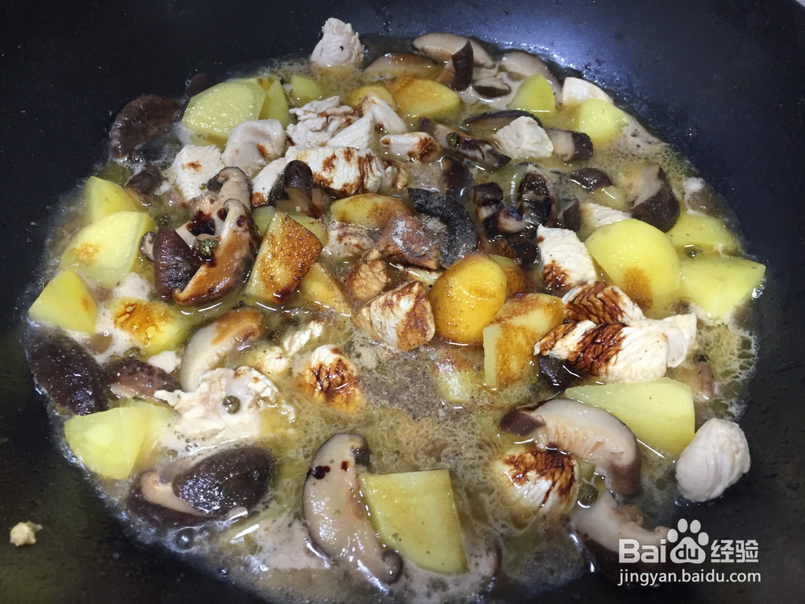 香菇土豆炖鸡块