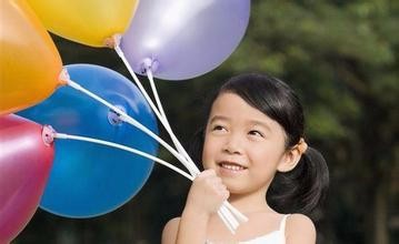 如何培养乐观活泼的性格？