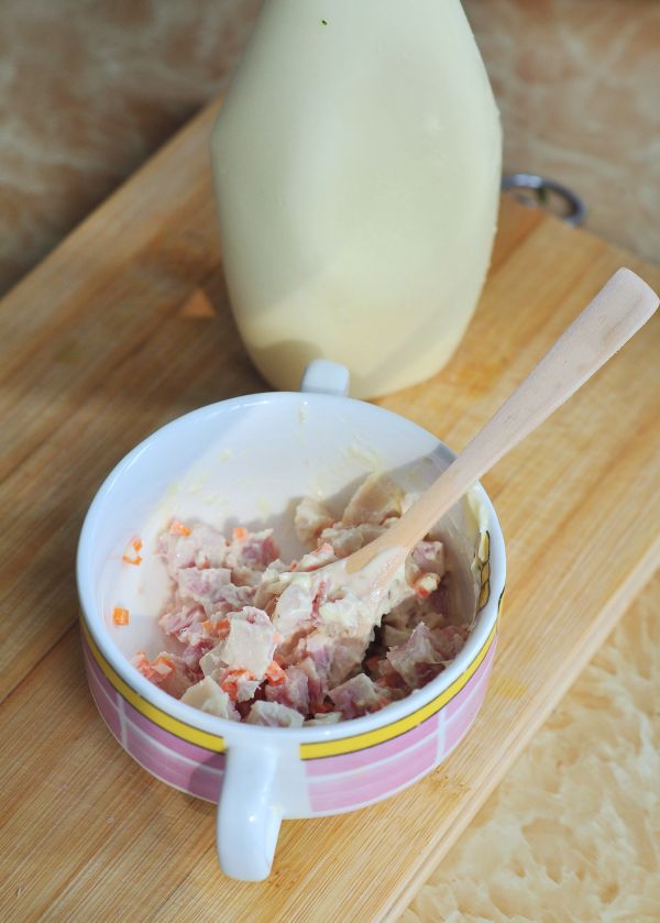 金枪鱼肠黄瓜寿司