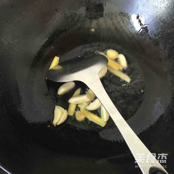 高升排骨的做法