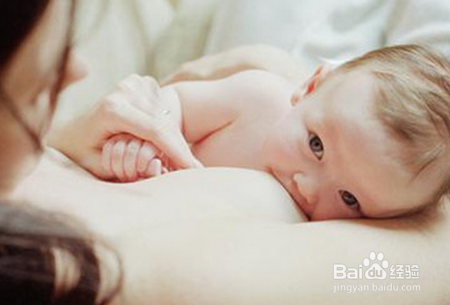 产妇给新生儿母乳喂养的好处
