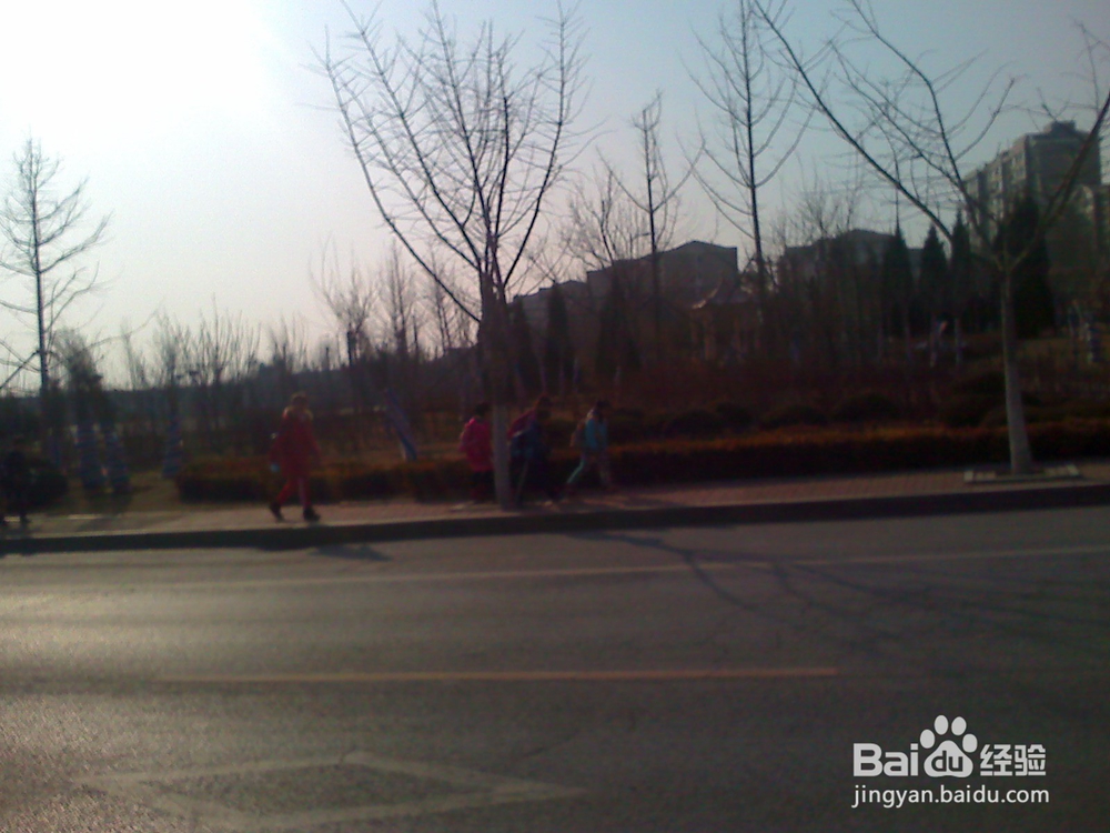 怎样告诉孩子安全的出行[实际见闻16]