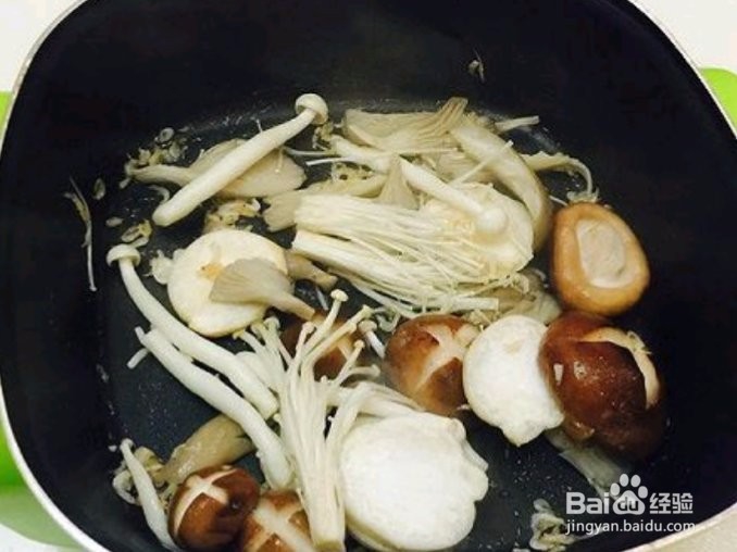 菌汤火锅怎么做