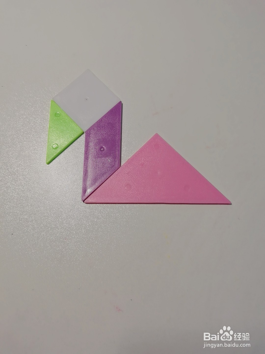 如何用七巧板拼一只优美的黑鹳