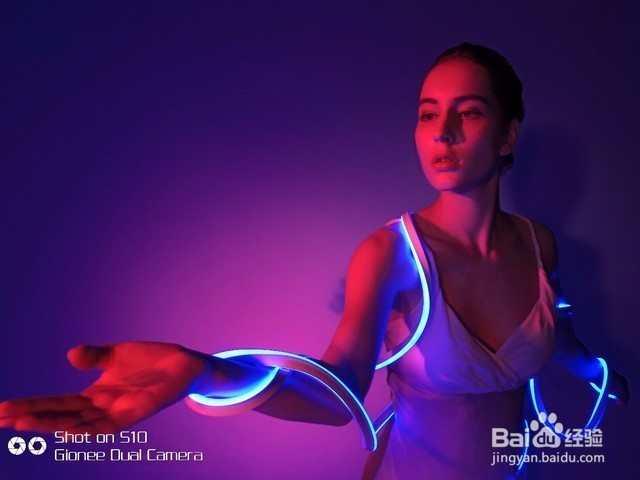 金立s10手机拍照时的光圈怎么调