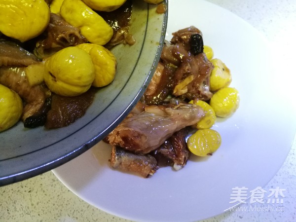 板栗焖鸡的做法