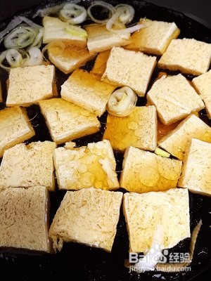 简单好吃的娃娃菜炖冻豆腐的做法