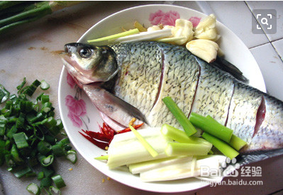红烧鲫鱼的做法