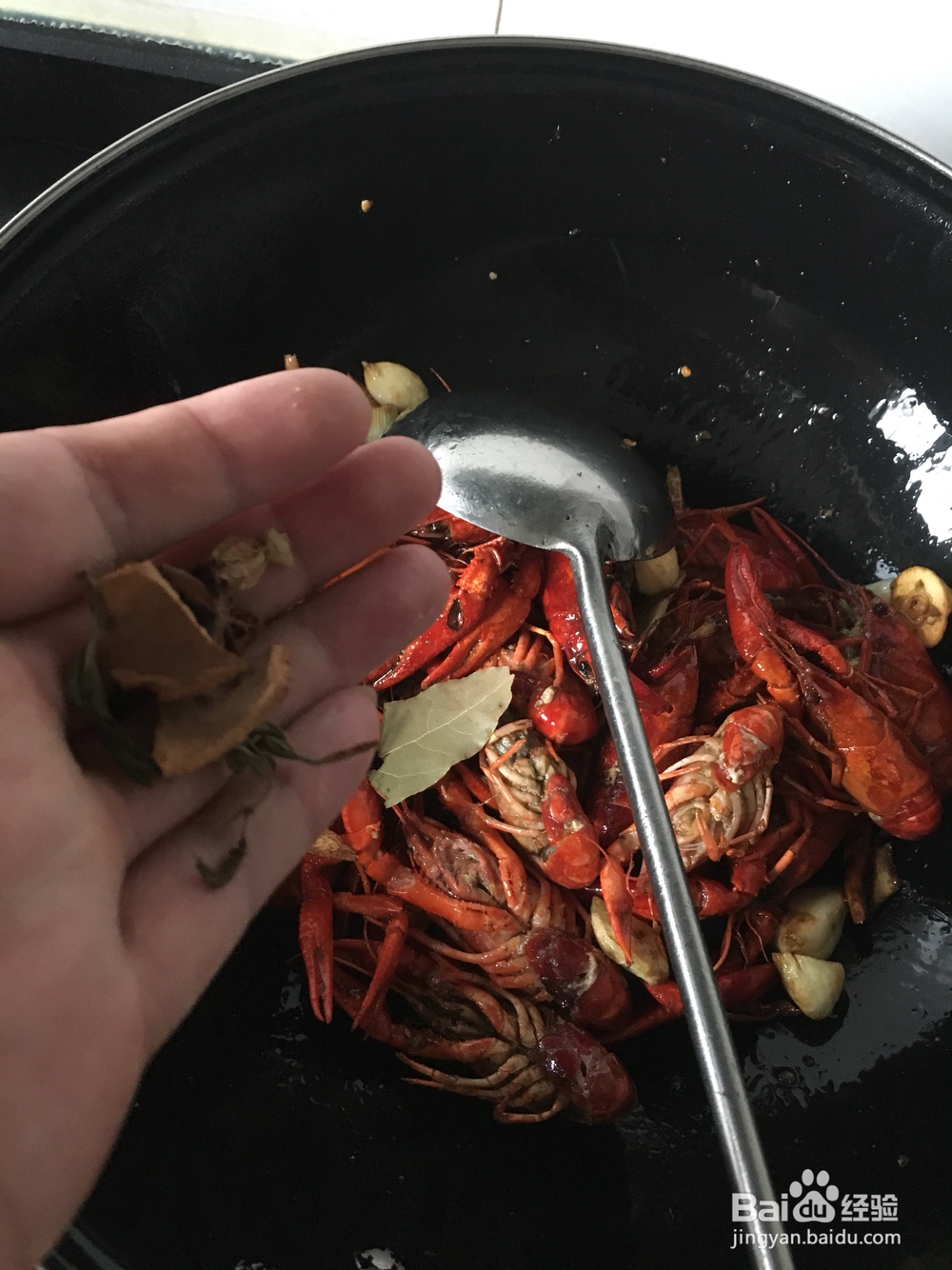 奶奶教你做十三香小龙虾