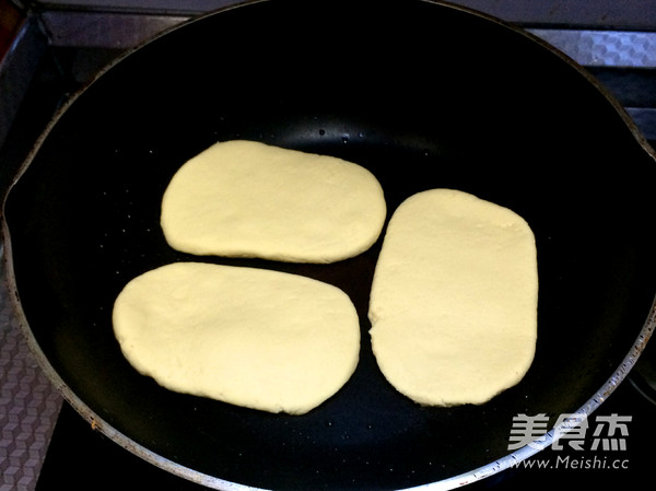 玉米饼蘸酱的做法